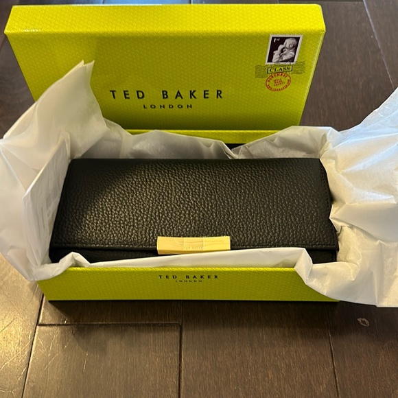 Ted Baker Wallet - Picture 5 of 9